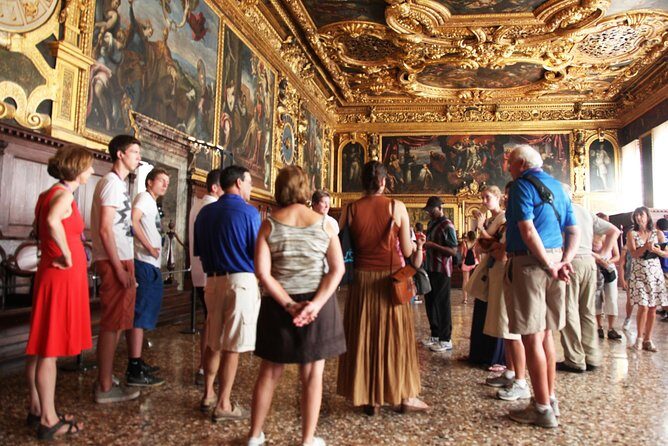 Skip-the-Line: Doge's Palace & St. Mark's Basilica Fully Guided Tour - Group Size, Transitions, and Staying With the Guide