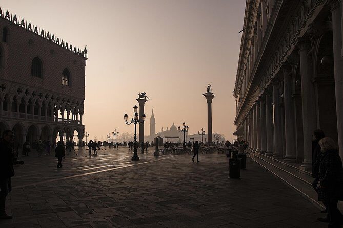 Skip the Line Venice Doge's Palace and St. Mark's Basilica Tour - Dress Code and Practical Rules That Can Stop Entry