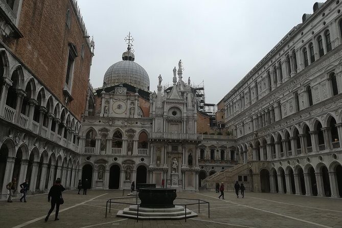 Skip-the-Line Venice Private Tour Including St Mark Doges Palace & Gondola Ride - Basilica di San Marco: golden mosaics, marble details, and the four bronze horses