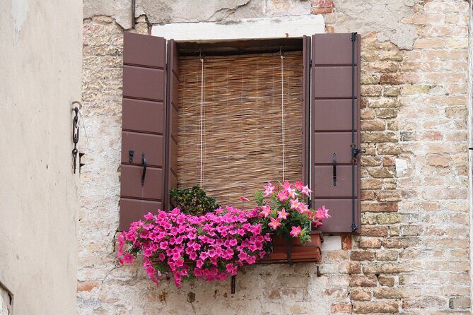 Small Group Tour Historical and Charming Venice Jewish Ghetto - How long is it, and where do you start and end?