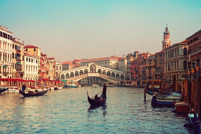 Small Group Venice Grand Canal Panoramic Tour - Palladio’s churches and the story behind the Salute