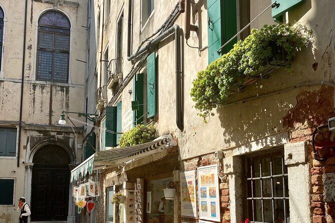 Small-Group Walking Tour of the Jewish Ghetto in Venice - Who this tour suits best (and who should skip it)