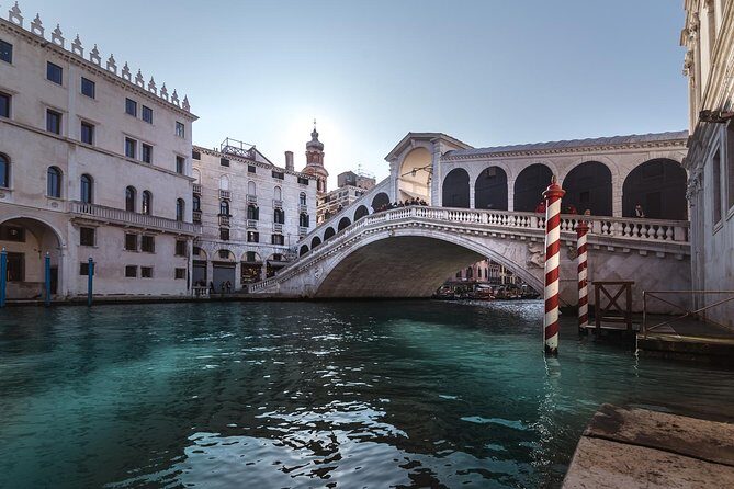 St. Mark's Basilica & Doge Palace + Murano, Burano Guided Tour - Burano: lace-making history, pastel houses, and realistic time limits