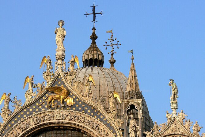 St. Mark’s Basilica Guided Tour with Venice Canals Gondola Ride - Quiet canals near Campo Santa Maria Formosa and Castello