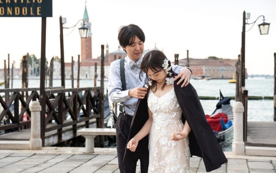 Stylish Photoshoots in Venice - What you get afterward: 70–150 high-res photos and edit counts