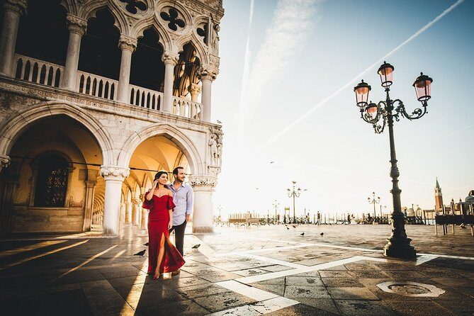 Sunrise Couple Photoshoot Tour - The photos: 70 edited HD images you can actually share