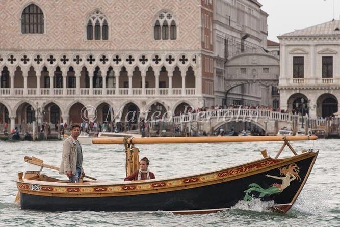 Sunset Traditional Boat Tour with Prosecco - How long is the ride, and will it truly hit sunset
