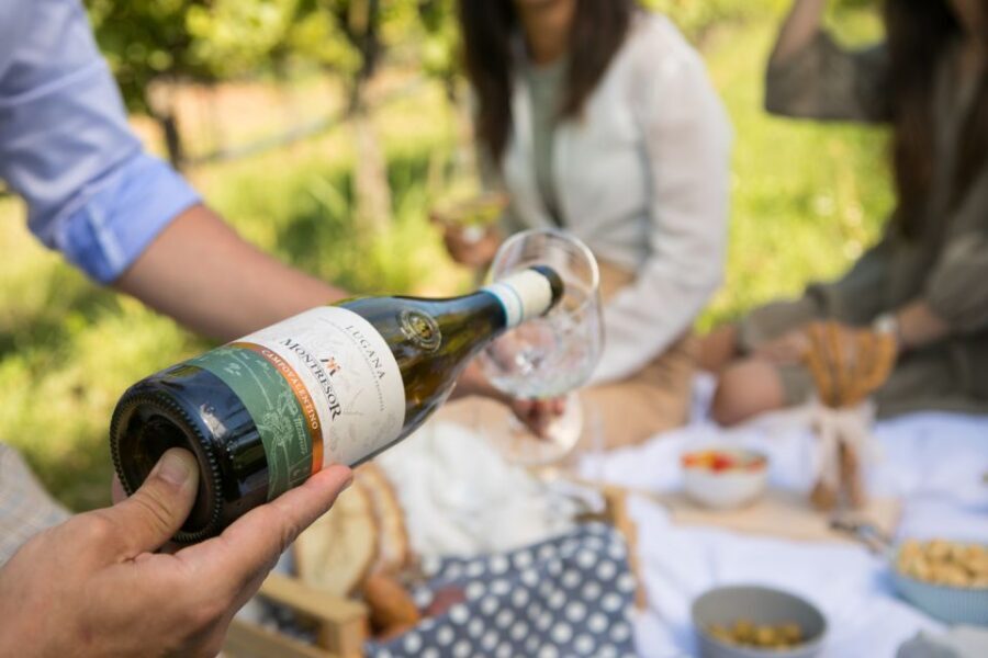Taste with us Bardolino, Chiaretto and Lugana near Verona - The food pairing: cold cuts, cheeses, and seasonal bites