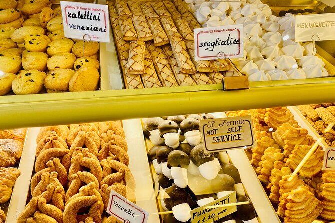 Tasty Street Food Tour of Venice City Center with Cicchetti & Local Specialties - What you’ll actually eat: the cicchetti variety is the point