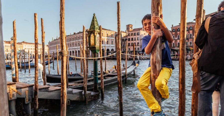 The Best of Venice: Family-Friendly Private Tour - Starting in the real Venice: Campo San Giacomo di Rialto meeting point