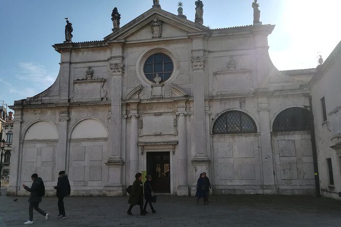 The Essence of Venice in a Stress Free Small group Walking Tour - Ending at St Mark’s Square: where the walking tour hands you the keys