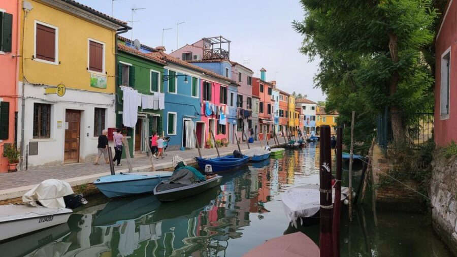 The gems of the lagoon. Torcello Burano Murano - Getting the most from Murano, Burano, Torcello without feeling rushed