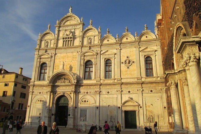 The Heart of Venice: A Self-Guided Audio Tour - Palazzo Cavalli and the Tide Center: Venice’s acqua alta through the eyes of data