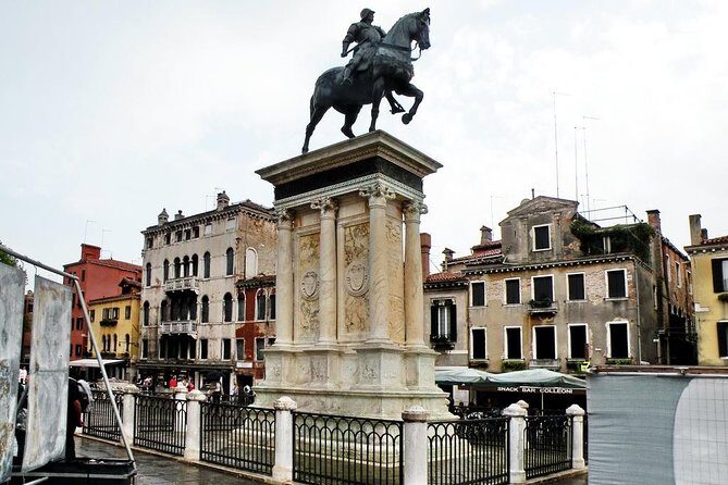The Heart of Venice: Discover the City on Foot. - Stop 5: Rialto trade symbolism, Teatro La Fenice, and Scala Contarini del Bovolo