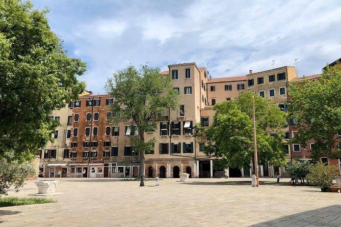 The Secrets of Venice - Private Tour - Tintoretto’s birthplace and the Squero dei Muti: art and gondola craft