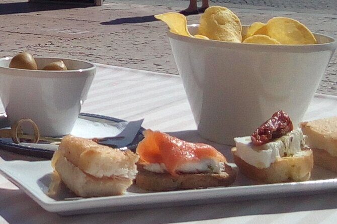 The Spritz Experience in Verona - Meeting at Colonna di San Marco in Piazza Erbe