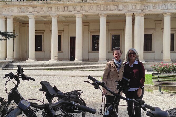 The story of Vicenza: Guided Half-Day E-Bike sightseeing Tour - Villa La Rotonda: The Palladian Moment Everyone Talks About