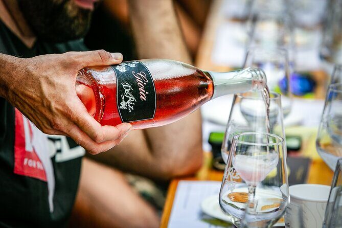 Tour and 3 wines tasting in the Prosecco Hills - Location and meeting point: plan your route like a local