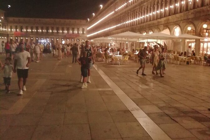 Tour of Venice between Art, History, Legend and Secrets - Timing, Comfort, and the Day-of Reality in Venice