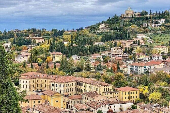 Tour to discover the Unique History of Verona, the City of Art - Arche Scaligere and Romeo’s House: Love Stories With Teeth