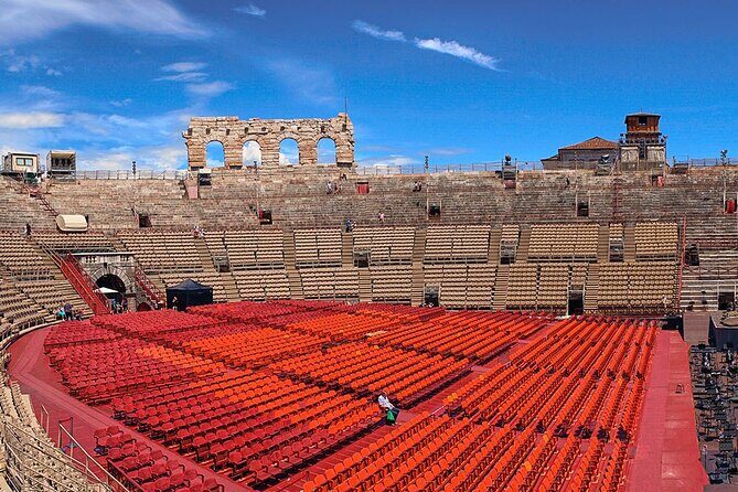 Tour to the Arena di Verona at the Gladiator's Time - A guide like Fabio turns the site into a story