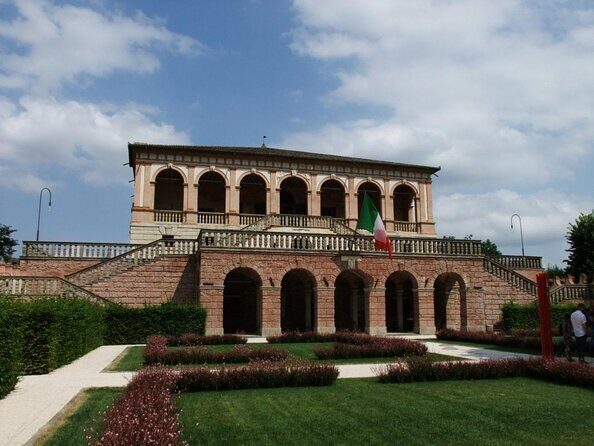 Tour to Villa dei Vescovi and the Valsanzibio Garden - Valsanzibio Garden in Galzignano Terme: More Than Pretty Paths