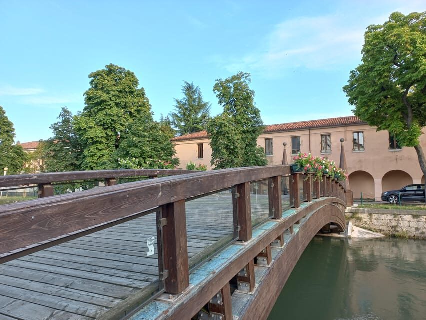 Treviso Small-Group Walking Tour: Top Sights & Hidden Gems - Lodge of Knights to Canale dei Buranelli: Treviso’s elegant bones