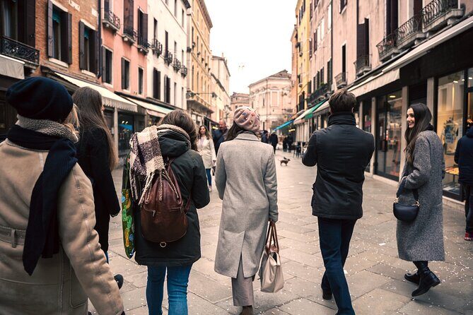 Unseen Venice: Hidden Paths and Rooftop Views - Pace, group size, and how it feels in real life