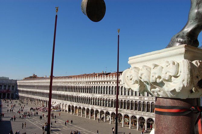 Unusual Perspectives of St Mark's Basilica & optional Pala d'Oro - Entering St Mark’s Basilica From the Right Angle