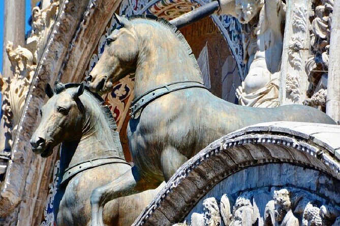Unusual Perspectives of St Mark's Basilica & optional Pala d'Oro - Meeting Point Under the Clock Tower: How to Avoid Confusion