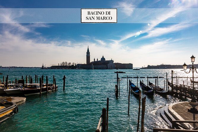 Unusual Venice Walking Tour through Rialto & Gondola Experience - The shared gondola ride: 30 minutes on Venice water