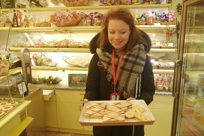 Venetian Cicchetti Street Food and Sightseeing Walking Tour - Fish Market Closures: When the Seafood Part Changes
