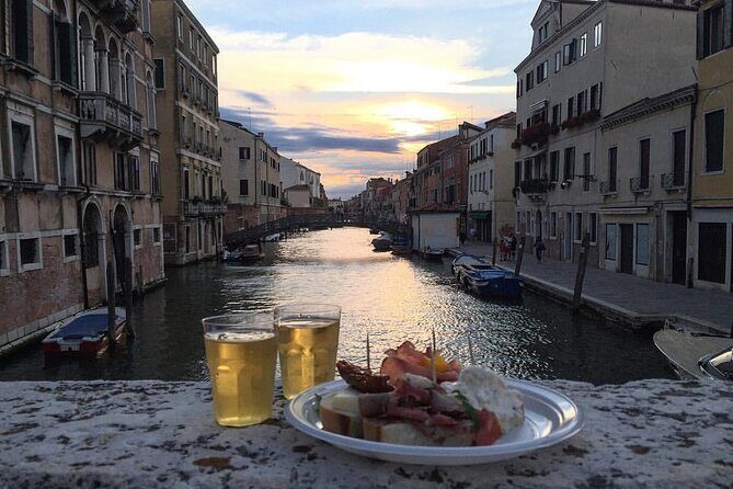 Venetian Food and Wine Tour with a Local - Campo S.S. Apostoli and the Dessert Finish Near Rialto Bridge