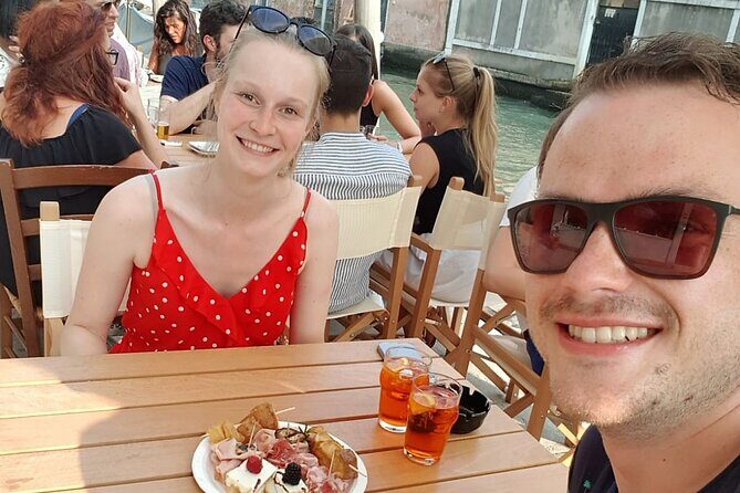 Venetian food stories: a private culinary tour - Meeting at Combo near Campo dei Gesuiti: how not to get stuck at the wrong well