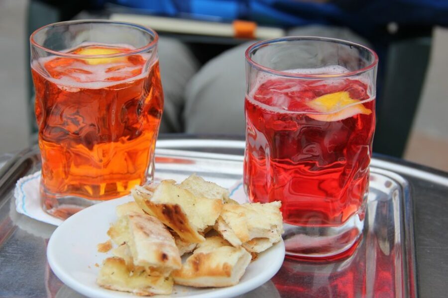 Venice: 1-Hour Spritz Time Experience - Where You Start: Un Mondo Di Vino on Salizada San Canzian