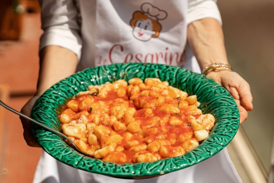 Venice: 3-Course Dining Experience at Local Home - Your 2.5-hour flow: cooking demo, then 3 courses
