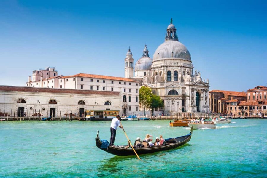 Venice: 30 minutes Enchanting Gondola Ride - Meeting Point Behind Piazza San Marco: Calle Larga de l’Ascension