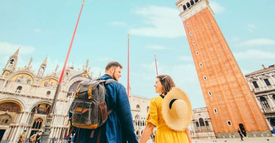 Venice: Basilica and Doge's Palace Tour with Gondola Ride - Why this Venice combo tour works so well in 2 buildings plus water