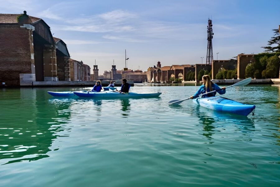 Venice Beginner's Kayak Tour in the Medieval Arsenal - The club lesson: learn paddling basics before you hit the water