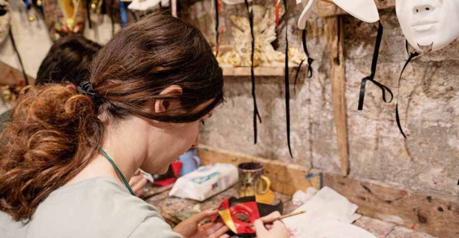 Venice: Carnival Mask Decoration Class at Casanova Prisons - Key Things You’ll Notice in This Mask Workshop