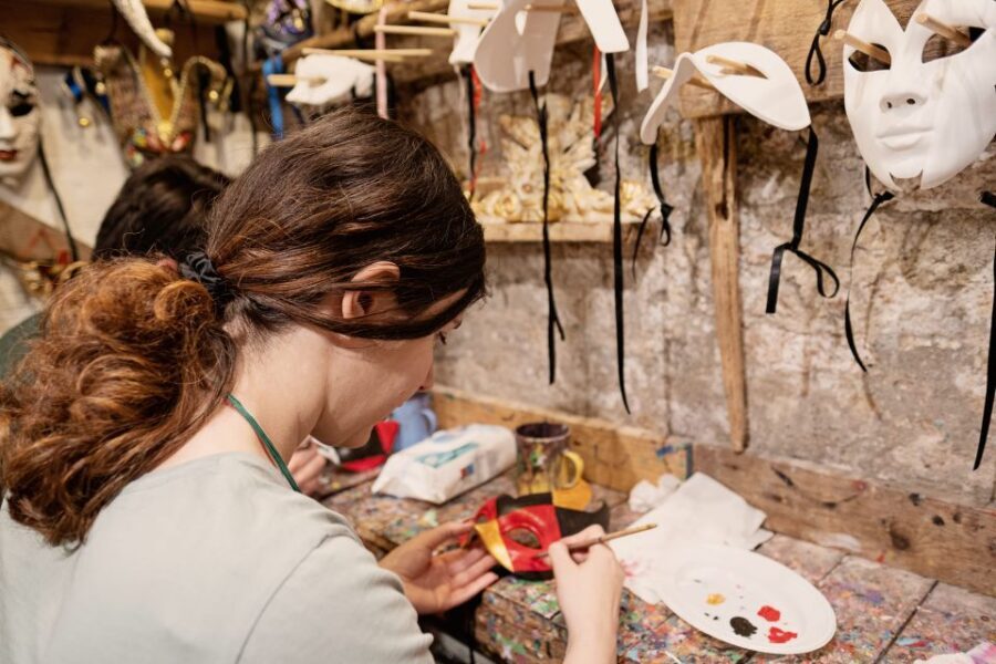 Venice: Carnival Mask Decoration Class at Casanova Prisons - Why Palazzo Delle Prigioni Makes This Class Feel Different