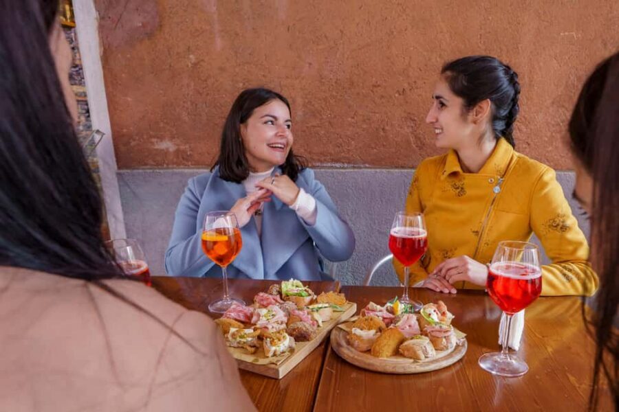 Venice: Cicchetti, Spritz, and Wine Tour in Ghetto Ebraico - Why cicchetti make Venice feel personal
