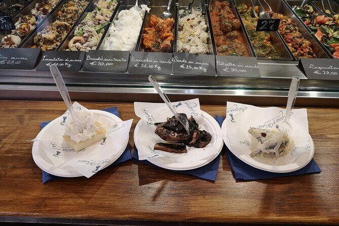Venice Cicchetti, Spritz and Wine Tour with a Local Guide - What you’re really paying for: cicchetti + spritz, with a local guide