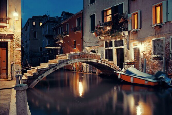 Venice Cicchetti, Spritz and Wine Tour with a Local Guide - Price and value: what $143.61 buys in real terms