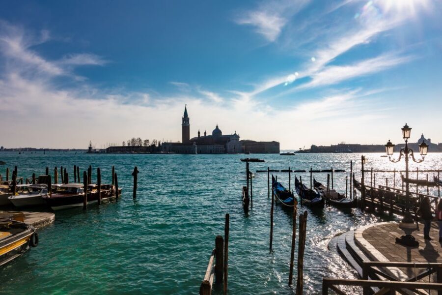 Venice: City Center Historical Guided Walking Tour - Timing tips that make the walk feel smoother