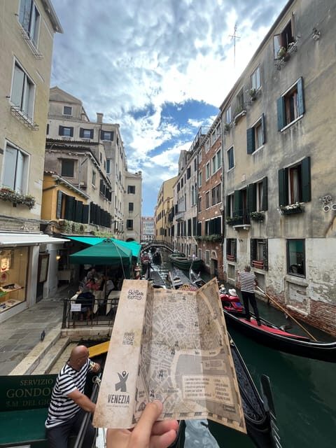 Venice City Escape: "Hunting for L'Omo dal Capelon" - Starting at Calle Bergami 917 in S.Croce