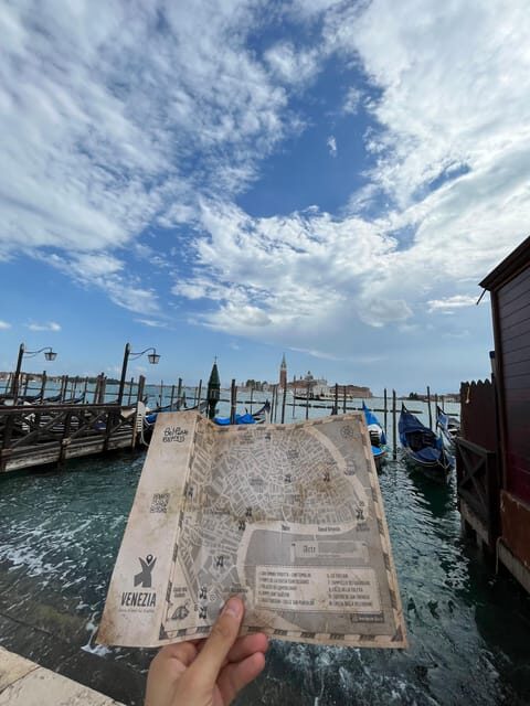 Venice City Escape: "Hunting for L'Omo dal Capelon" - The Walk Itself: 5 km of Calli, Clues, and Movement