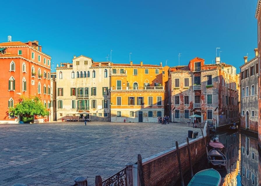 Venice: City Highlights and Hidden Gems Walking Tour - Live guide listening: pace, accents, and the practical radio setup