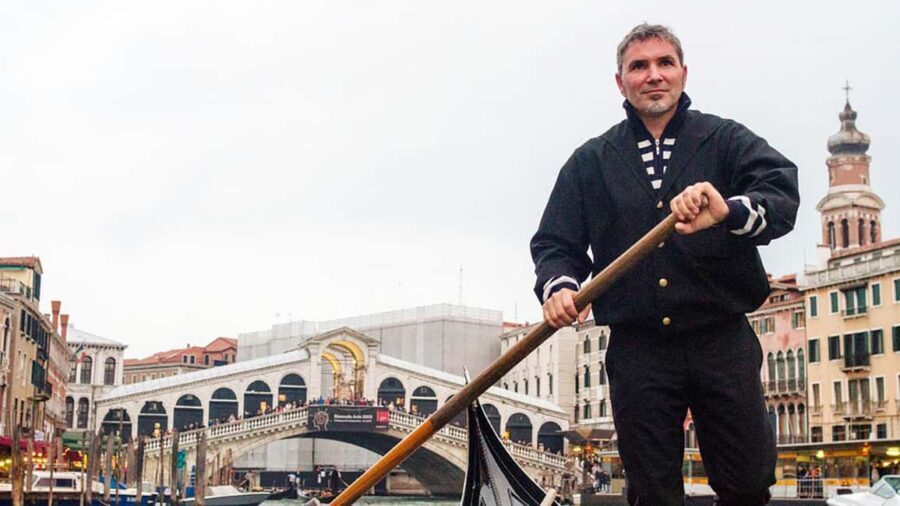 Venice: City Highlights Tour with St Mark's and Gondola Ride - St Mark’s Basilica on the 2 PM Slot: What You Get and What to Watch