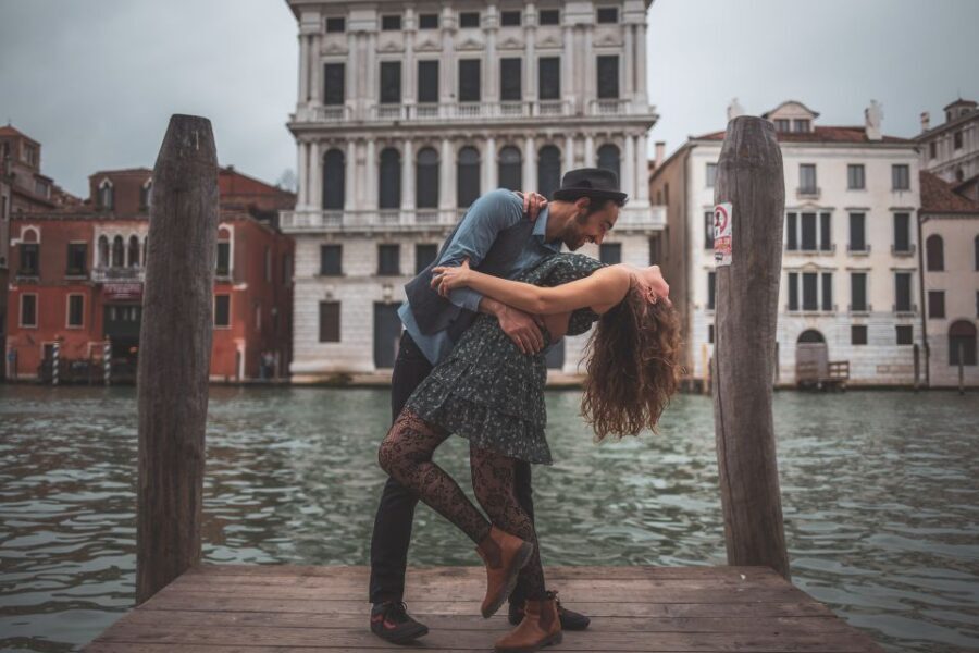 Venice: City Portrait Session with Professional Photographer - How the session actually flows in Venice (and why it feels easy)